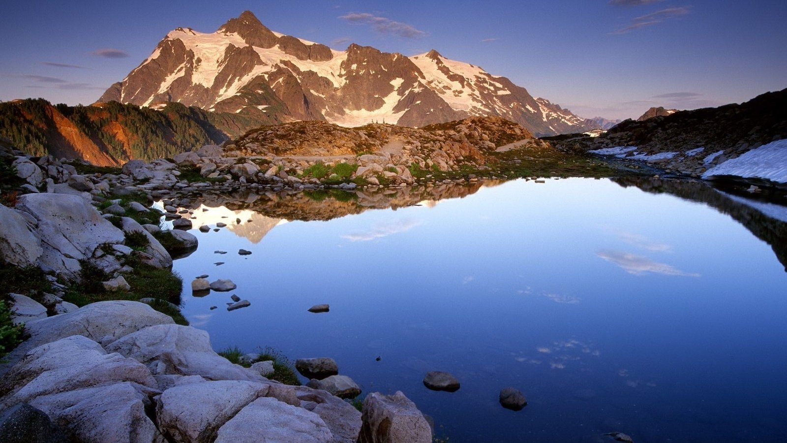 Обои озеро, горы, камни, lake, mountains, stones разрешение 1999x1333 Загрузить