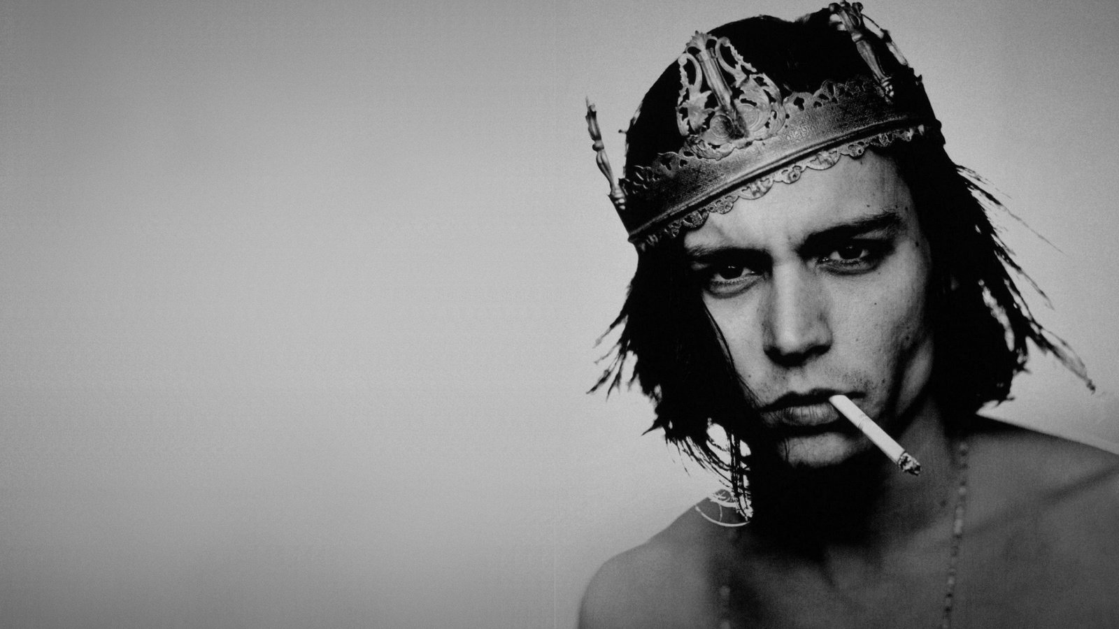 Обои актёр, серый, джонни депп, корона, actor, grey, johnny depp, crown разрешение 2560x1600 Загрузить