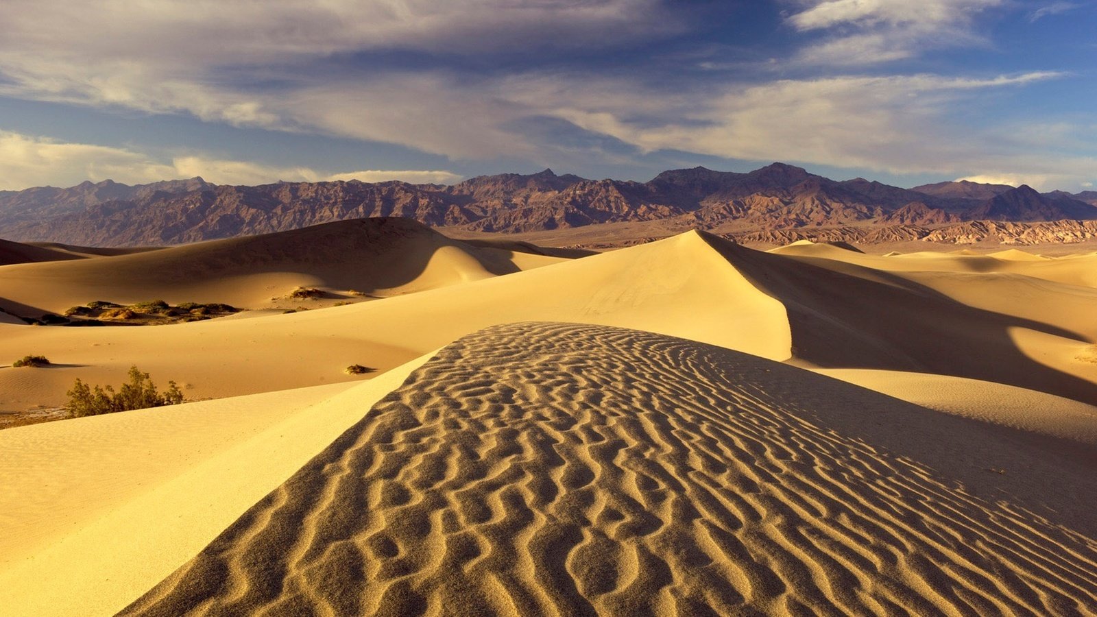 Обои горы, пустыня, дюны, mountains, desert, dunes разрешение 1920x1200 Загрузить
