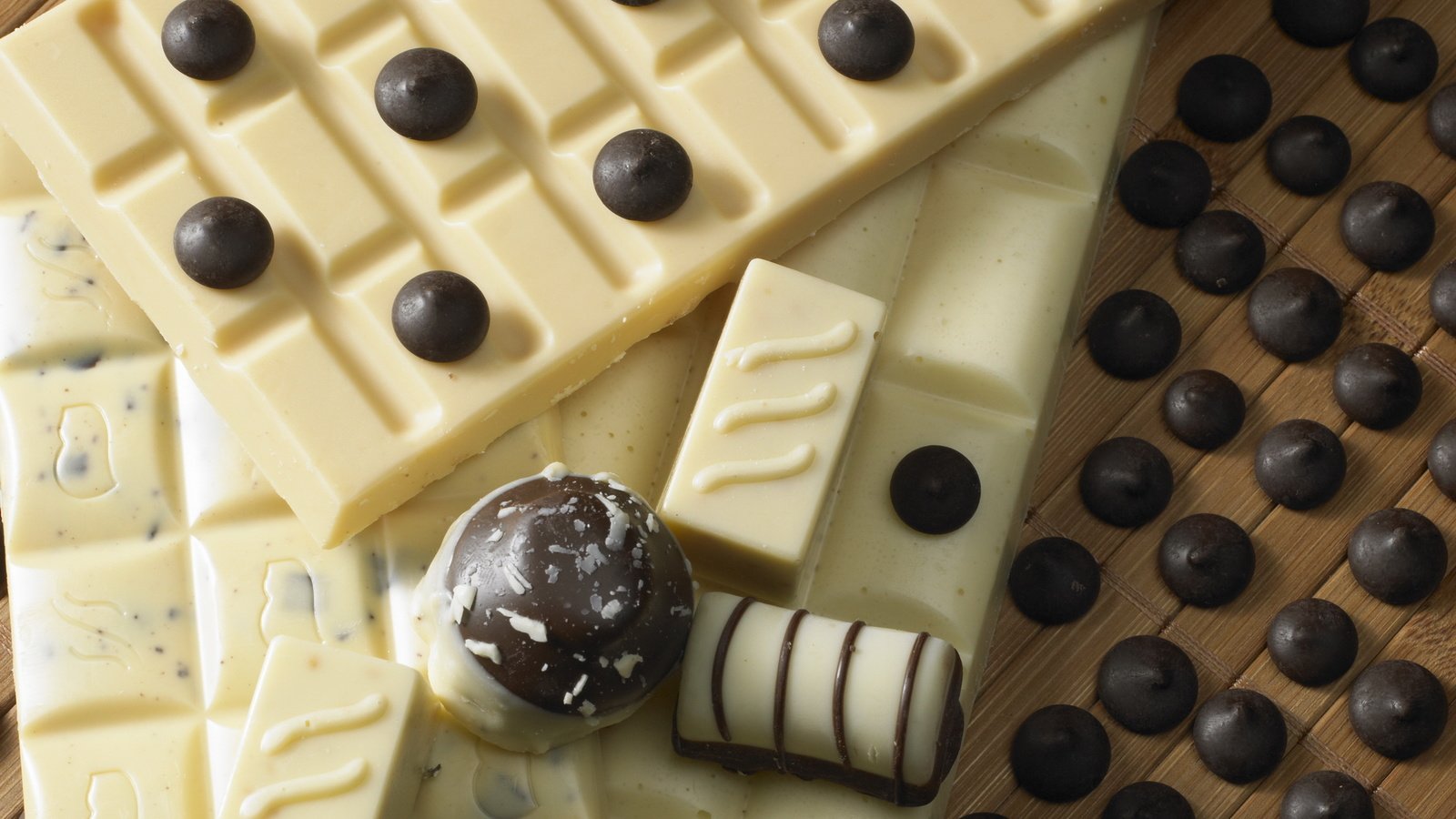 Обои конфеты, сладости, белый, шоколад, candy, sweets, white, chocolate разрешение 1920x1200 Загрузить