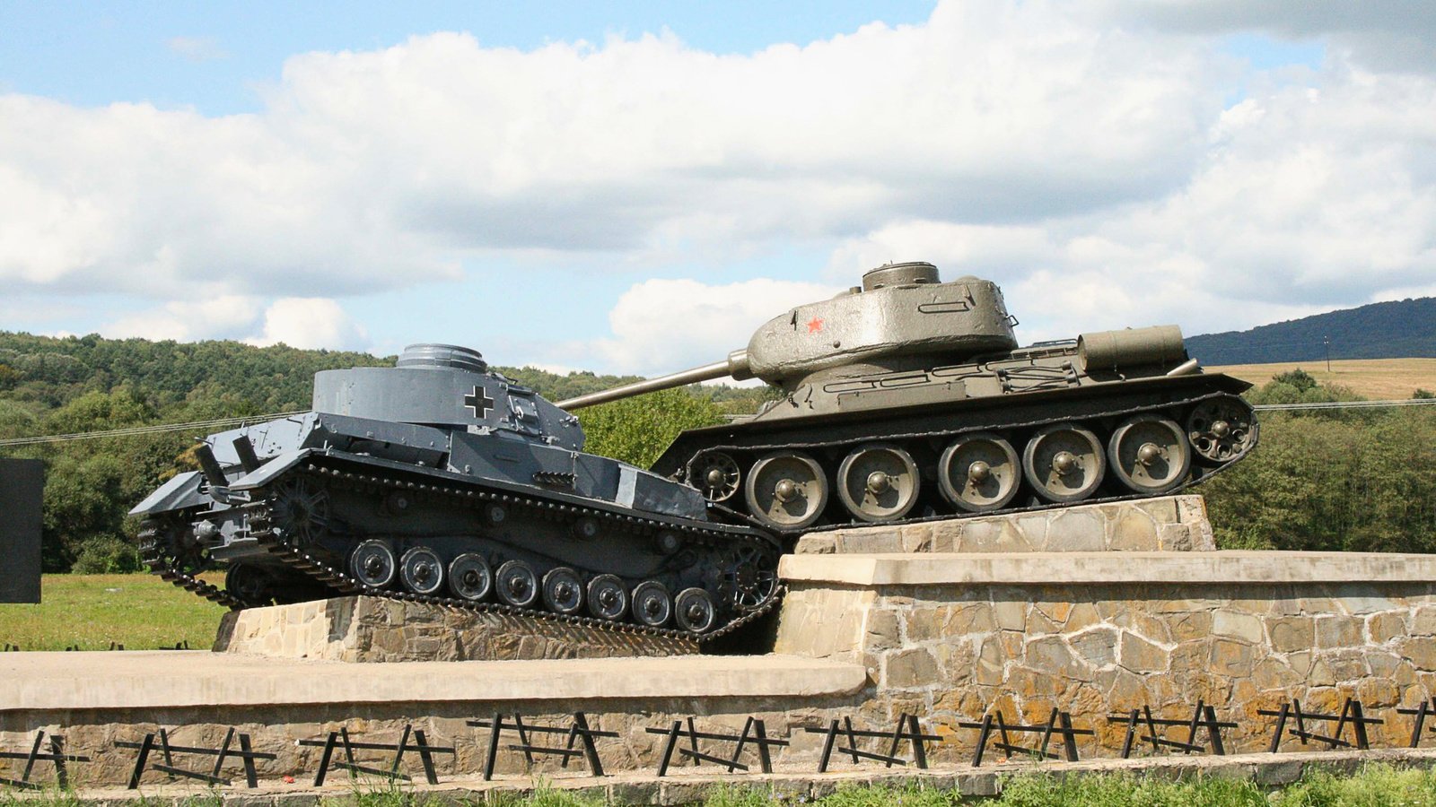 Обои танк, памятник, т-34, tank, monument, t-34 разрешение 1920x1200 Загрузить