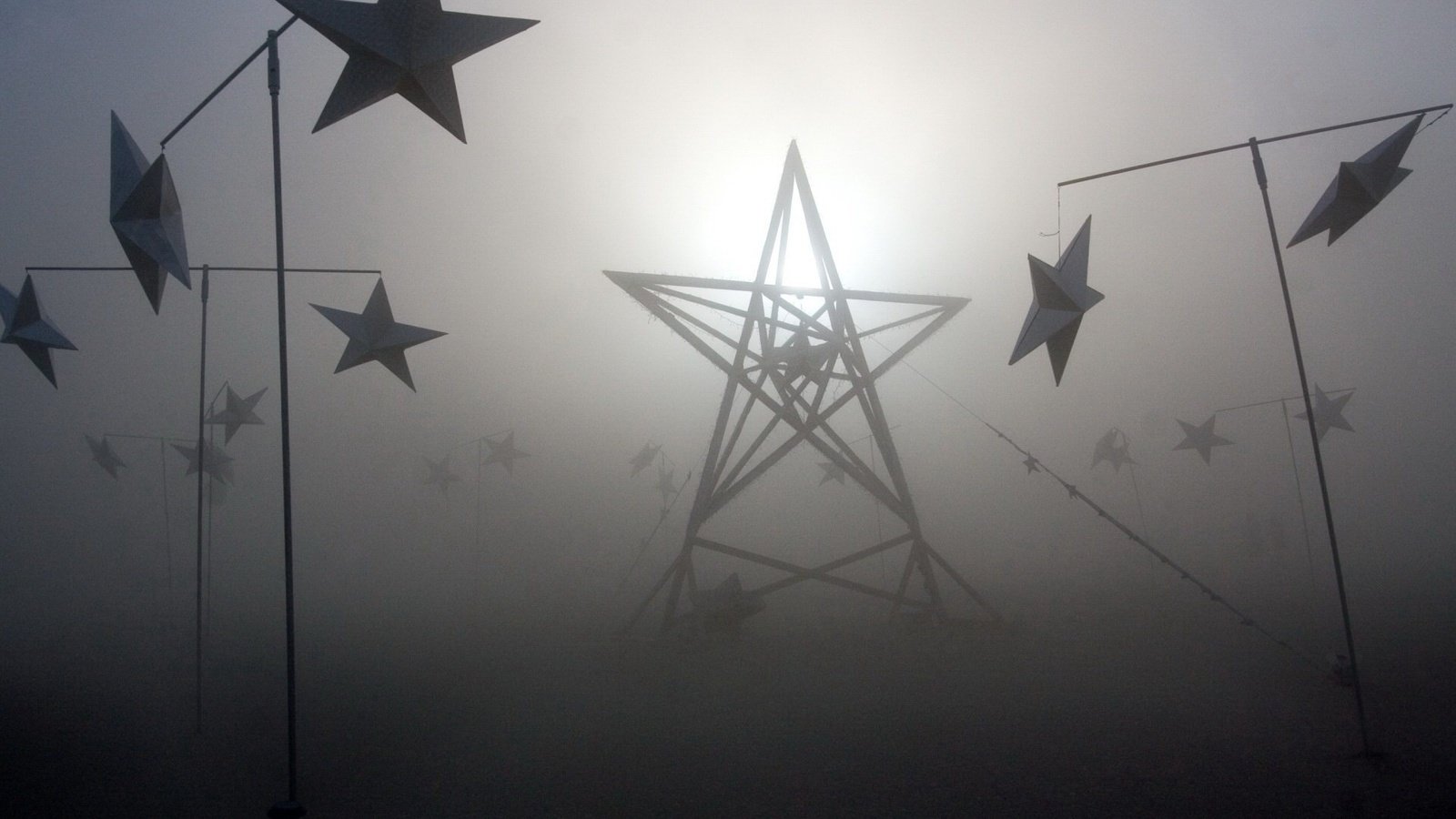 Обои свет, звезды, туман, light, stars, fog разрешение 1920x1440 Загрузить