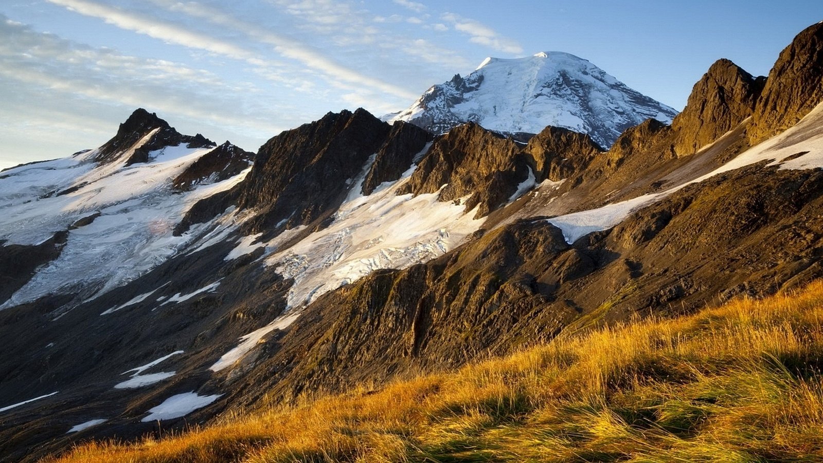 Обои трава, горы, снег, склон, grass, mountains, snow, slope разрешение 1920x1080 Загрузить