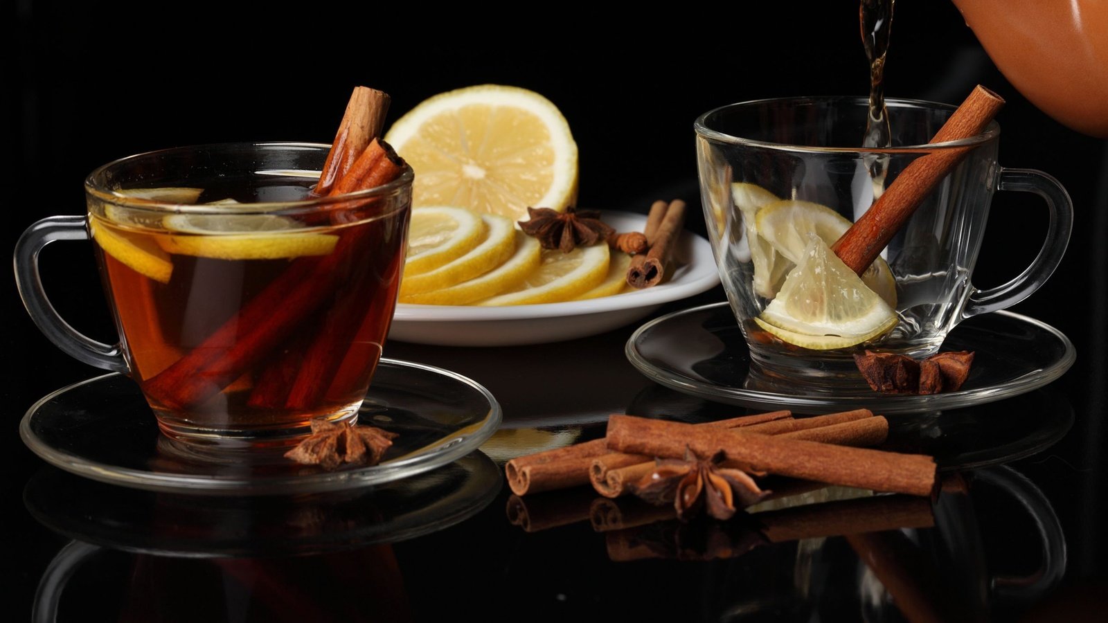 Обои корица, лимон, чай, чайник, чашки, cinnamon, lemon, tea, kettle, cup разрешение 2560x1706 Загрузить