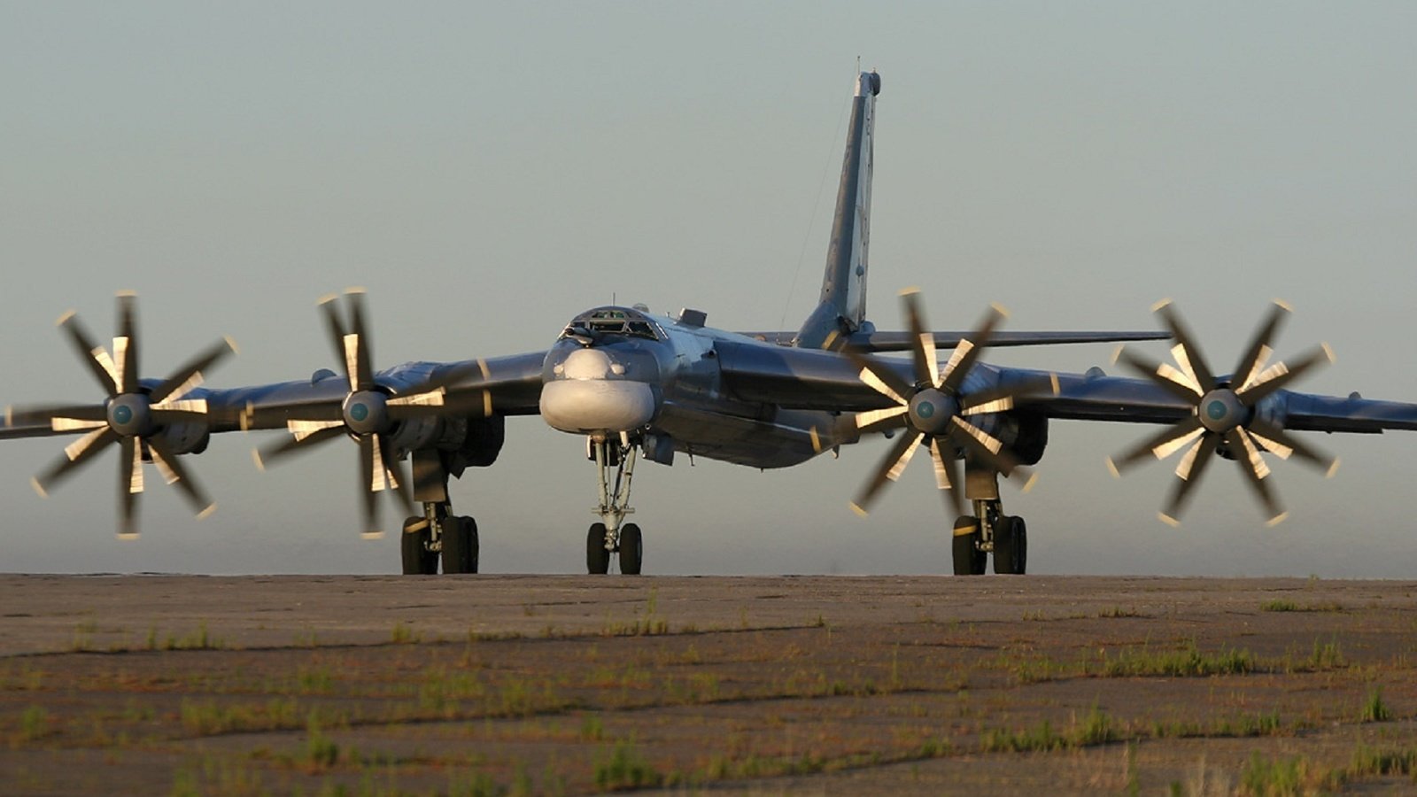 Обои медведь, бомбардировщик, туполев, ту-95мс, медвед, ту-95, bear, bomber, tupolev, tu-95ms, tu-95 разрешение 1920x1280 Загрузить