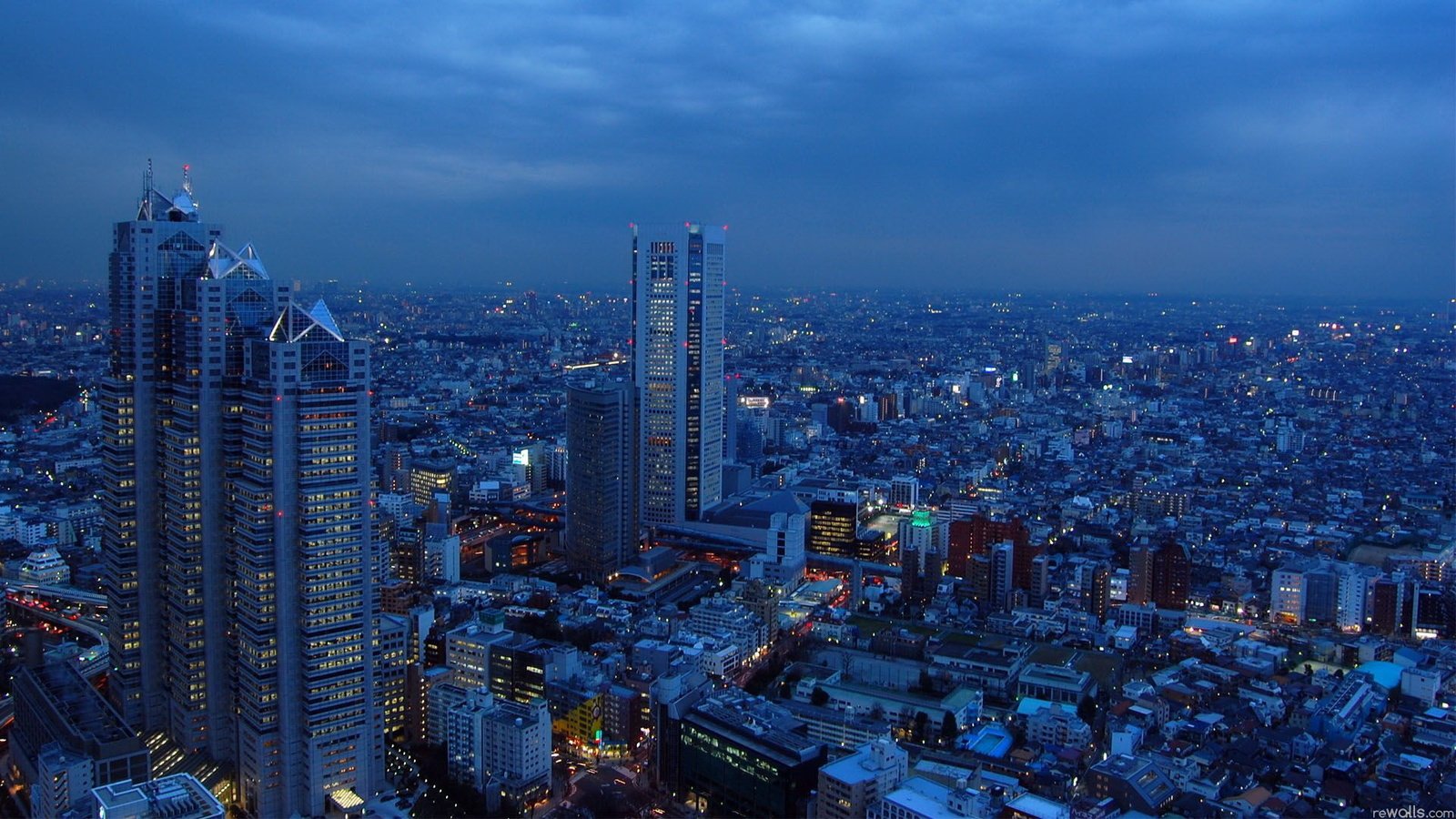 Обои ночь, япония, небоскребы, мегаполис, токио, night, japan, skyscrapers, megapolis, tokyo разрешение 1920x1080 Загрузить