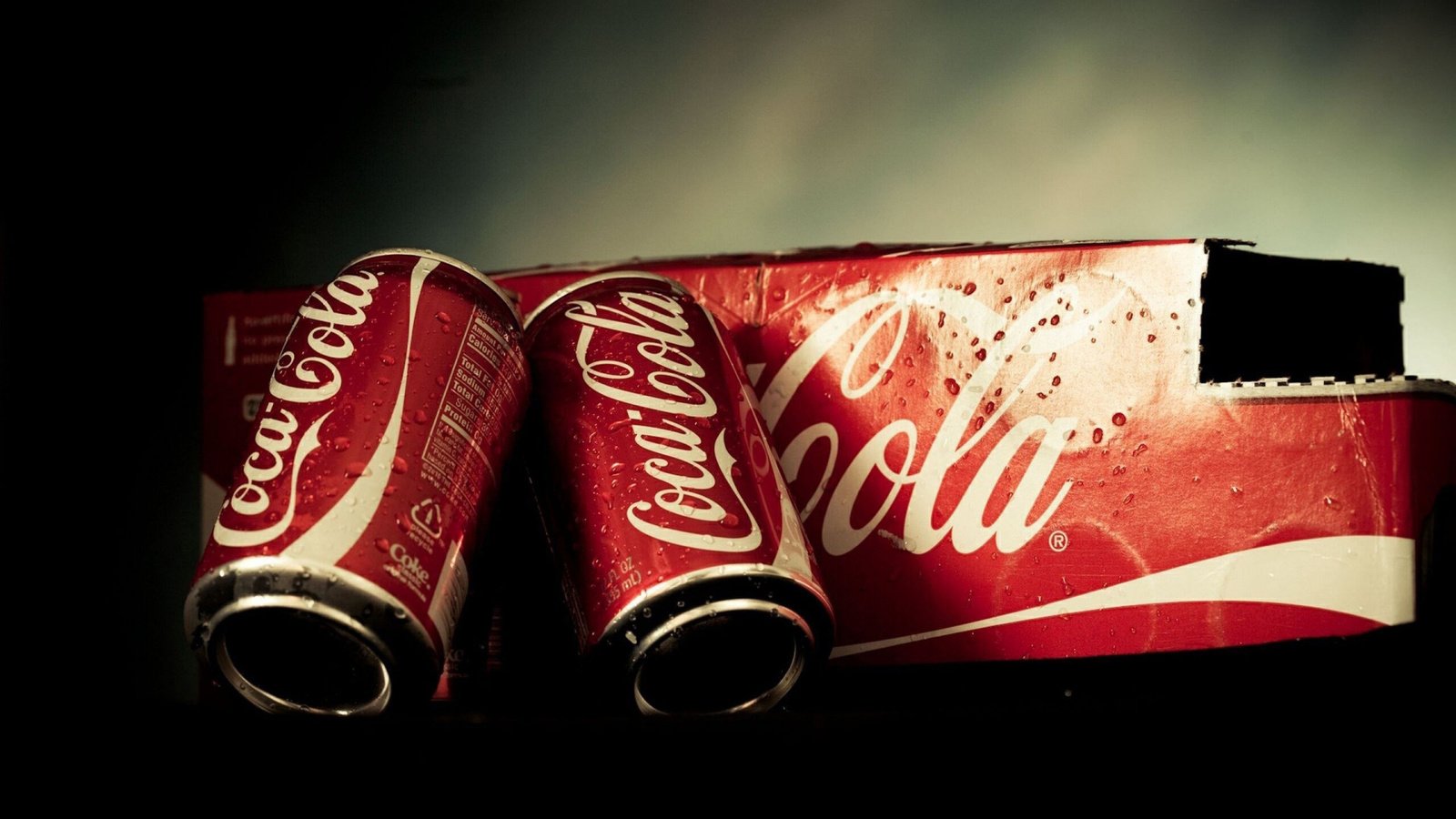 Обои напитки, кока-кола, банки, упаковка, drinks, coca-cola, banks, packaging разрешение 1920x1200 Загрузить