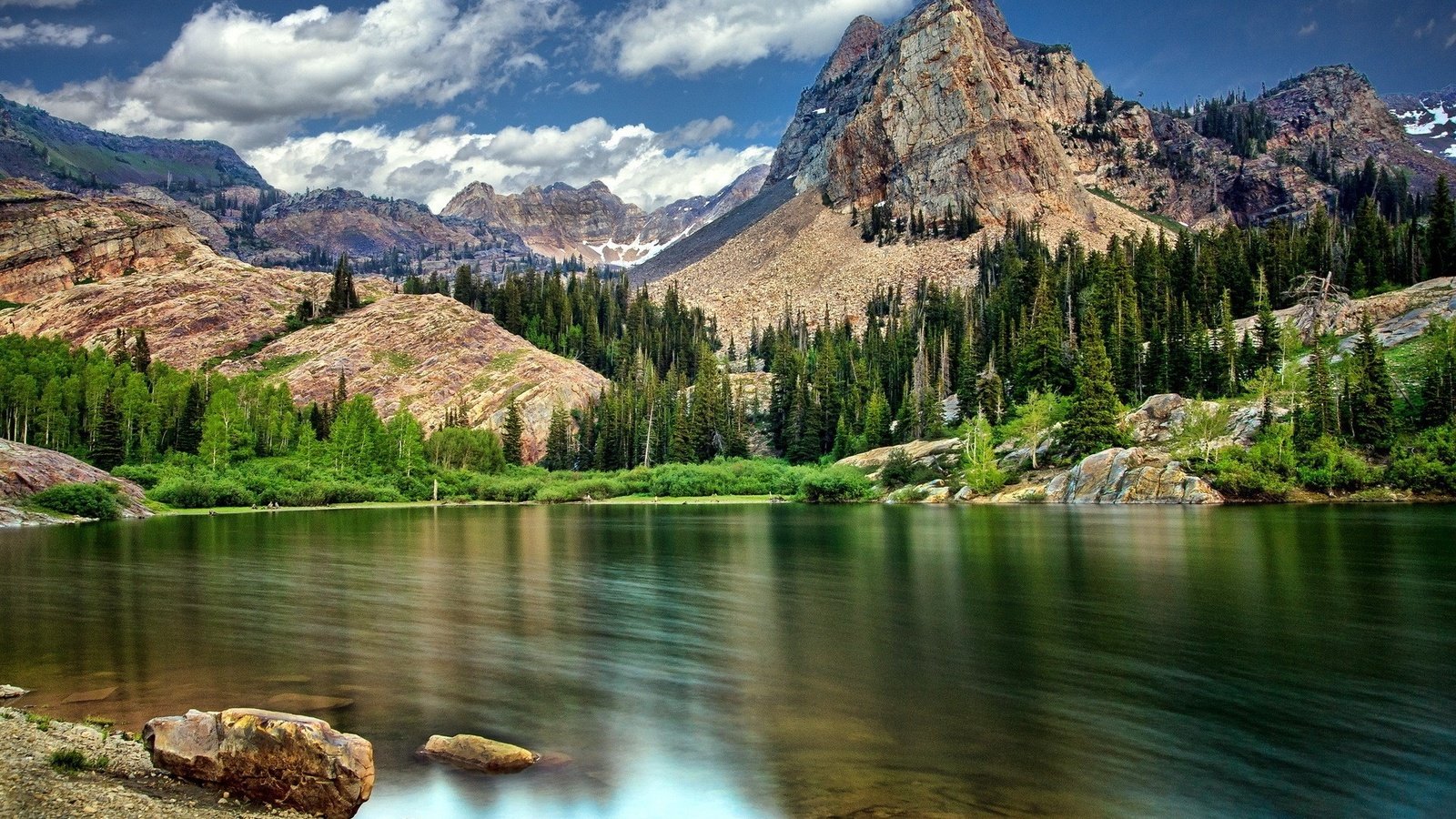 Обои облака, деревья, озеро, горы, природа, камни, clouds, trees, lake, mountains, nature, stones разрешение 1920x1200 Загрузить