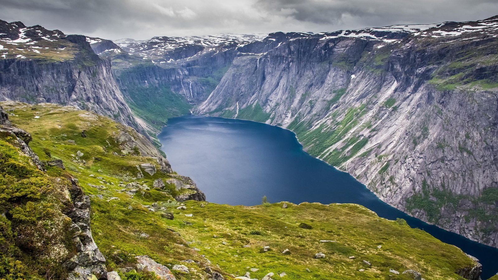 Обои озеро, горы, пейзаж, норвегия, озеро рингедалсватн, lake, mountains, landscape, norway, the lake engelsman разрешение 1920x1080 Загрузить