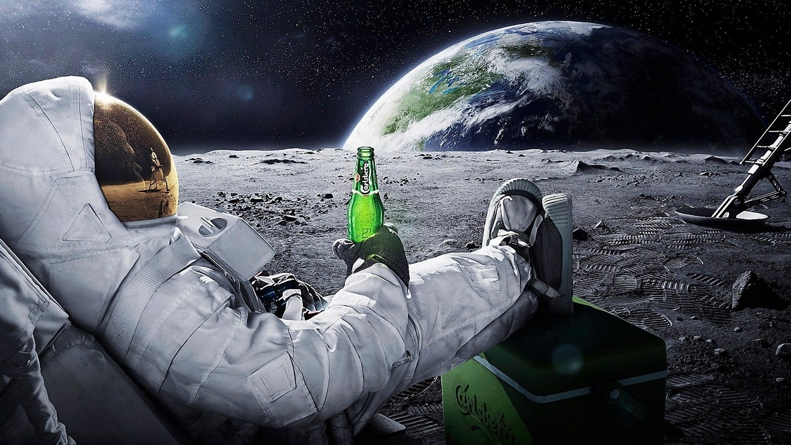 Обои пиво carlsberg на луне, carlsberg beer on the moon разрешение 1920x1080 Загрузить