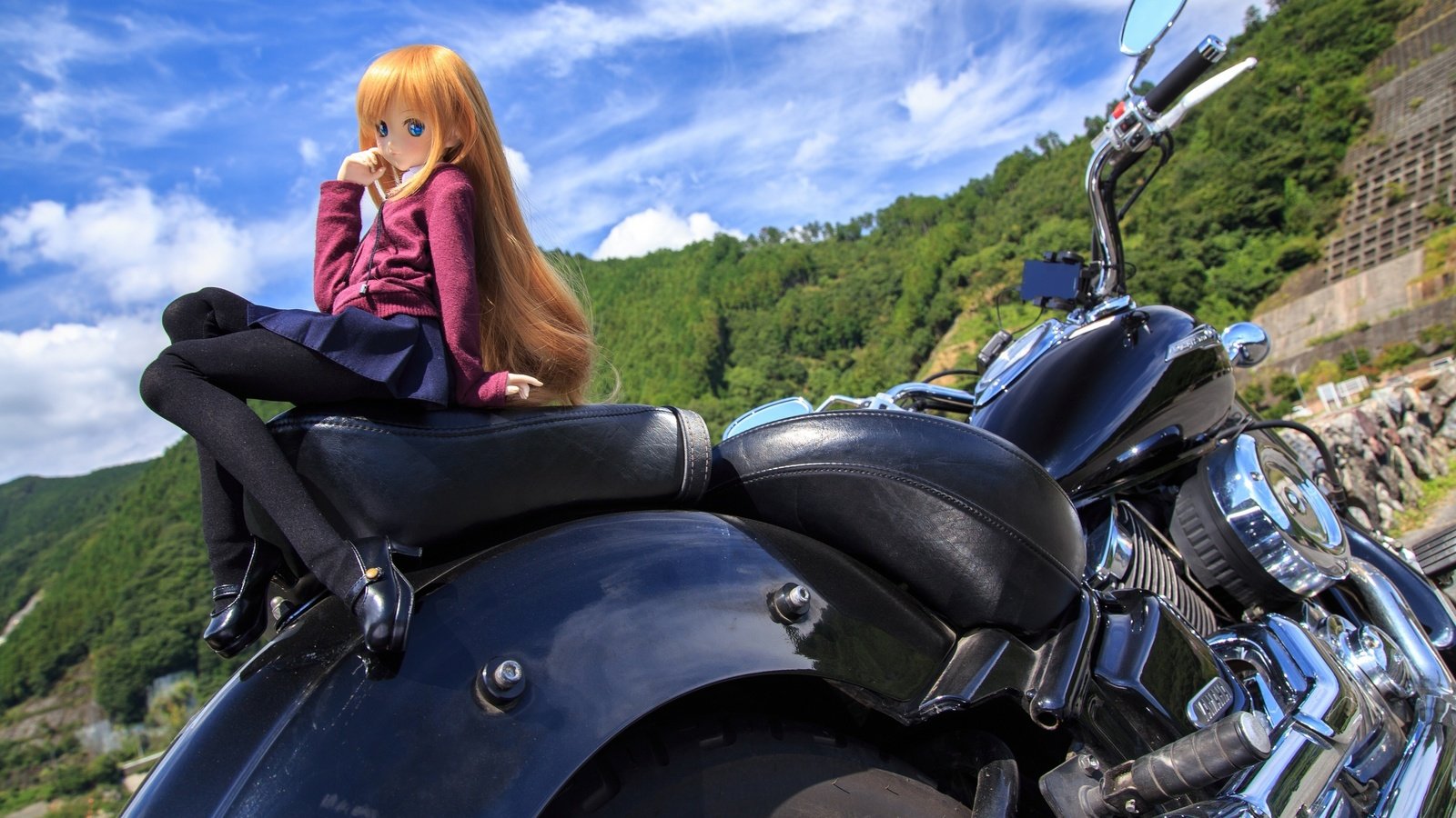 Обои игрушка, кукла, мотоцикл, ямаха, toy, doll, motorcycle, yamaha разрешение 2560x1600 Загрузить