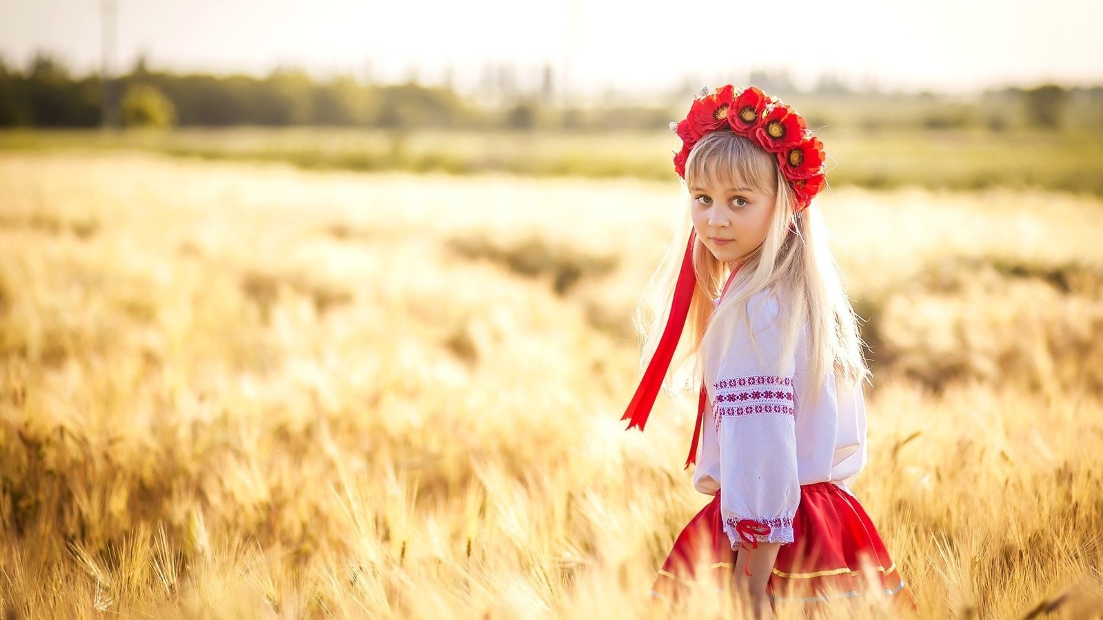 Обои поле, девочка, пшеница, венок, field, girl, wheat, wreath разрешение 2100x1380 Загрузить