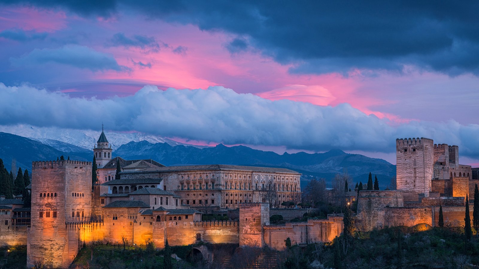 Обои город, здания, испании, гранада, альгамбра, the city, building, spain, granada, alhambra разрешение 2048x1367 Загрузить