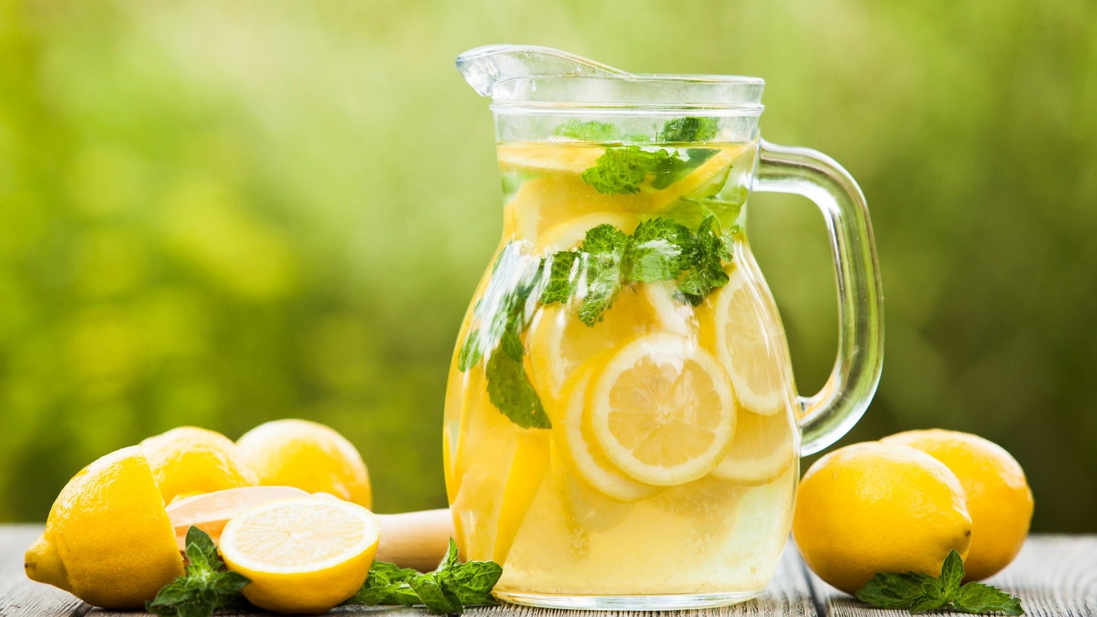 Обои мята, напиток, лимоны, графин, лимонад, mint, drink, lemons, decanter, lemonade разрешение 3840x2400 Загрузить
