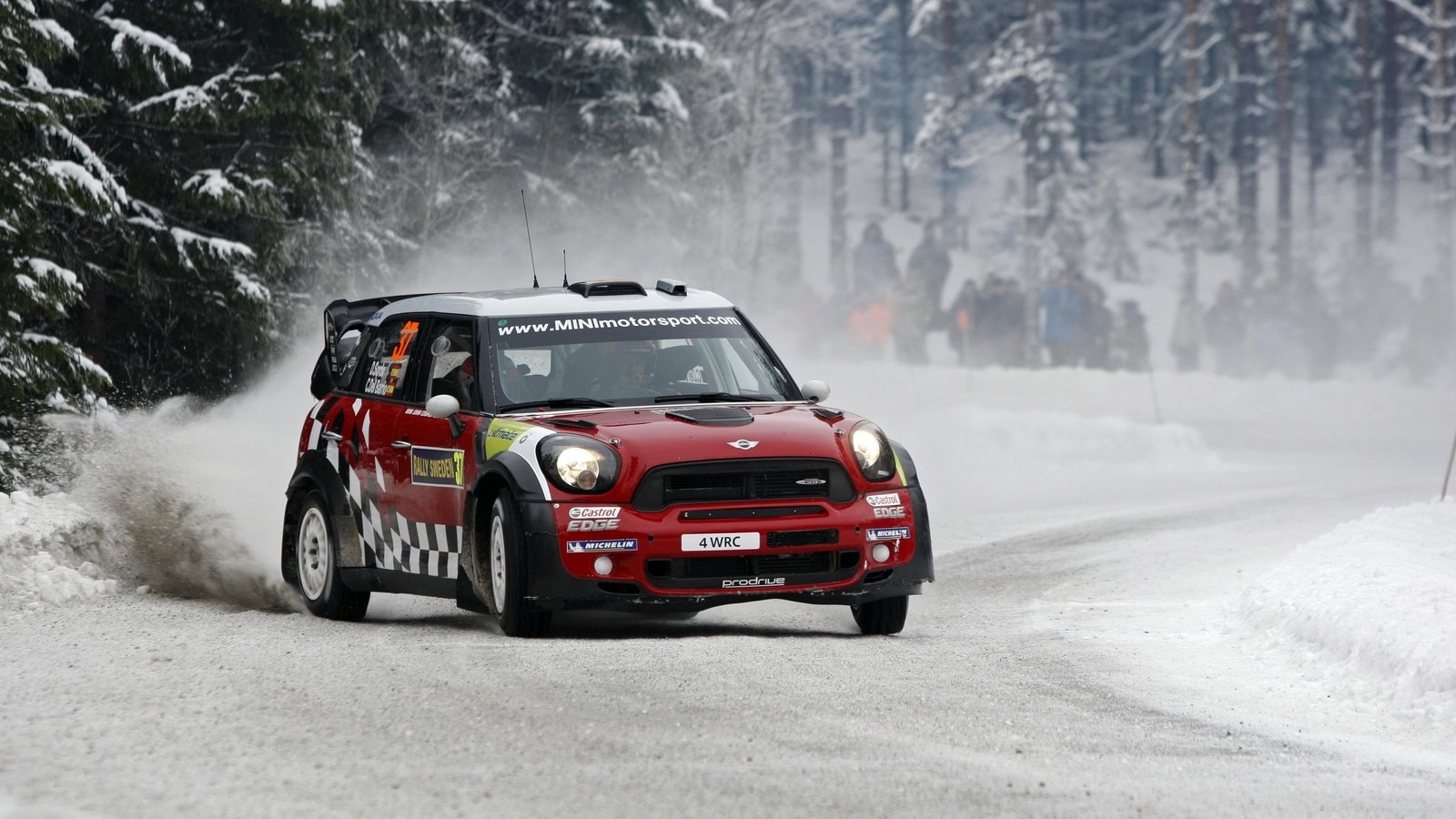 Обои снег, лес, люди, красный, ралли, мини, мини купер, snow, forest, people, red, rally, mini, mini cooper разрешение 2560x1600 Загрузить