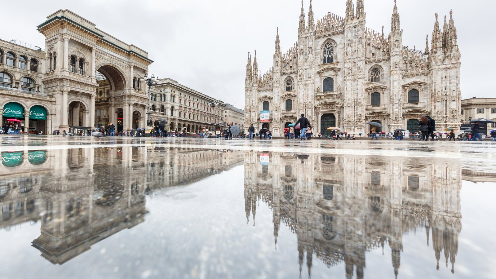 Обои отражение, собор, италия, площадь, милан, дуомо, пассаж, reflection, cathedral, italy, area, milan, duomo, passage разрешение 4825x3217 Загрузить