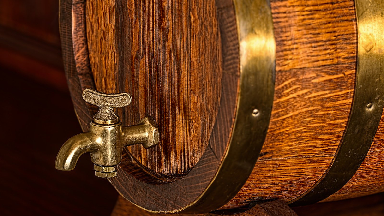 Обои пиво, бочка, метал, дерева, beer barrel, beer, barrel, metal, wood разрешение 1920x1280 Загрузить