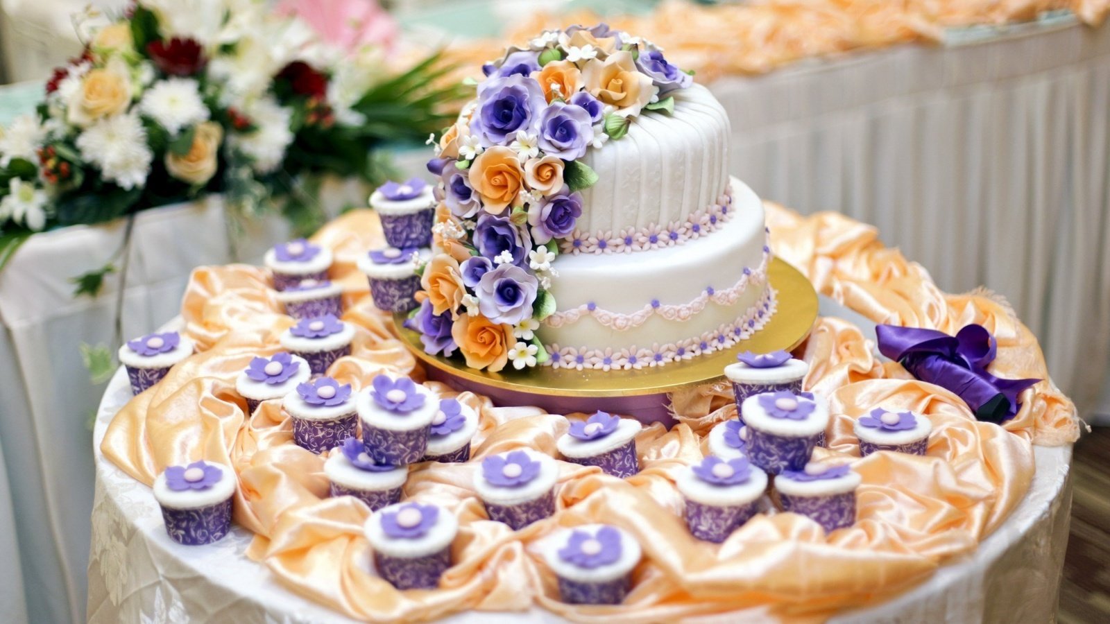 Обои свадьба, сладкое, украшение, торт, кексы, декор, wedding, sweet, decoration, cake, cupcakes, decor разрешение 1920x1175 Загрузить