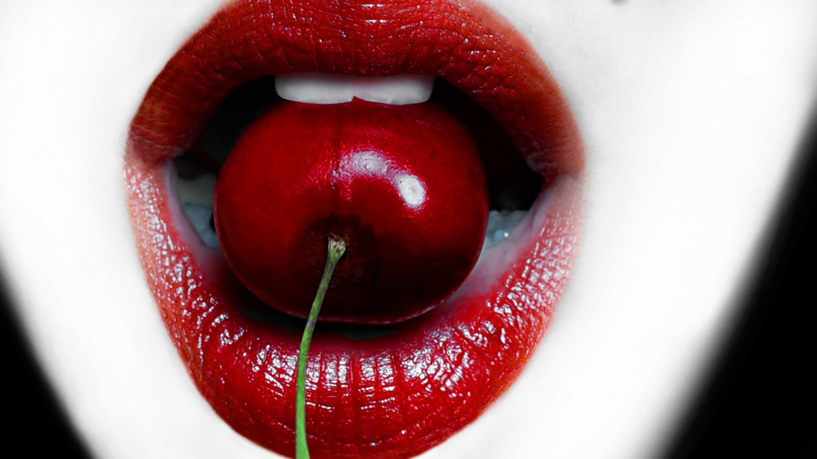 Обои макро, ягода, губы, лицо, вишня, рот, помада, macro, berry, lips, face, cherry, mouth, lipstick разрешение 2048x1266 Загрузить