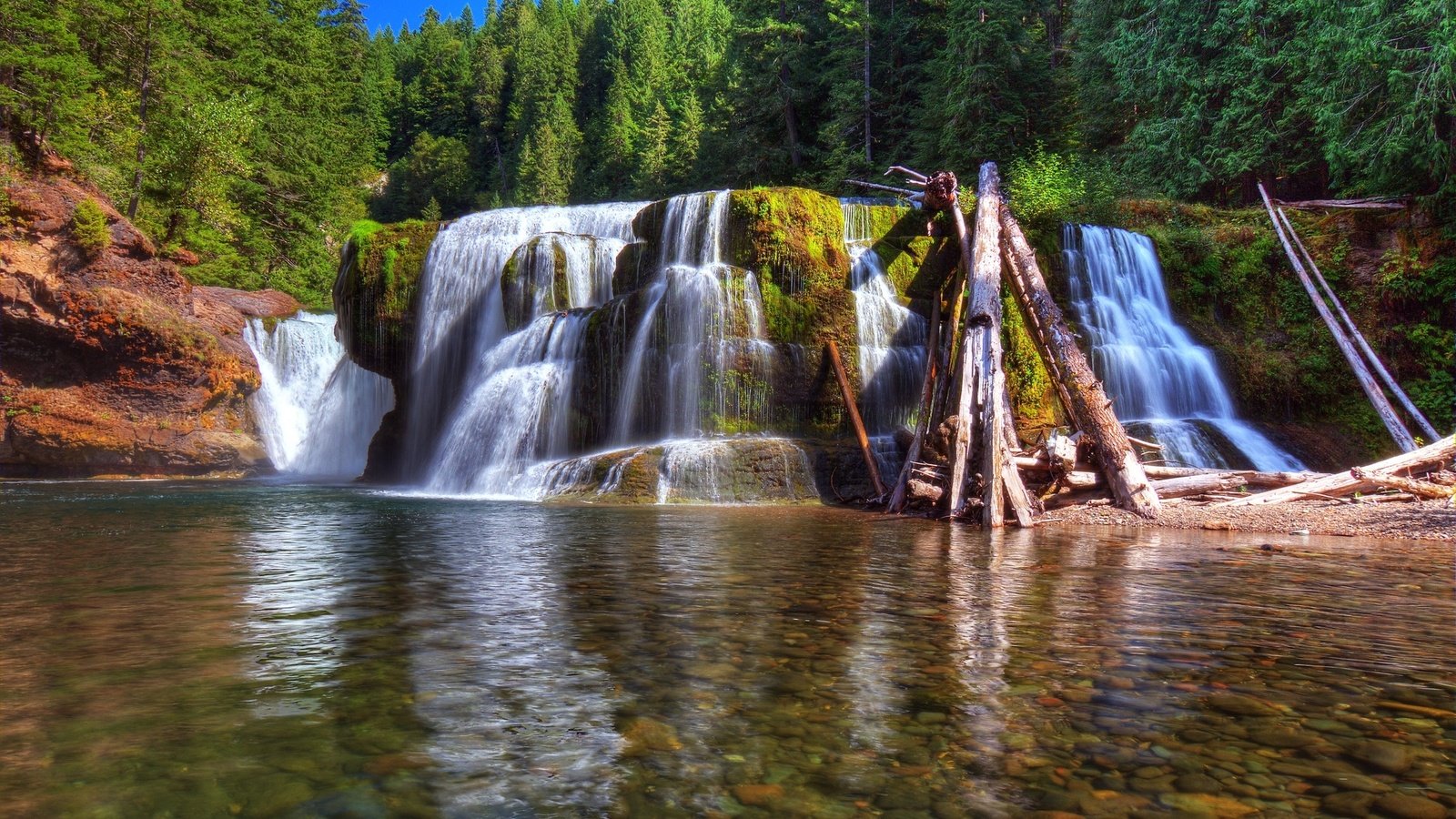 Обои деревья, мох, река, бревна, камни, солнечно, зелень, lewis river, лес, водопад, вашингтон, сша, trees, moss, river, logs, stones, sunny, greens, forest, waterfall, washington, usa разрешение 2048x1367 Загрузить