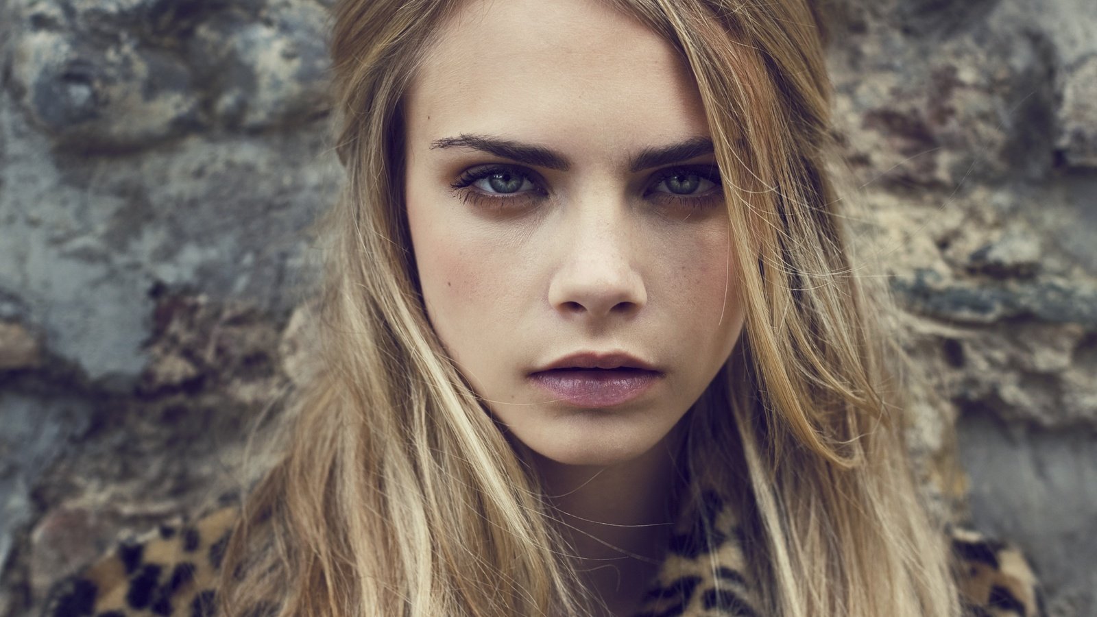 Обои взгляд, модель, волосы, лицо, макияж, кара делевинь, look, model, hair, face, makeup, cara delevingne разрешение 3400x5100 Загрузить