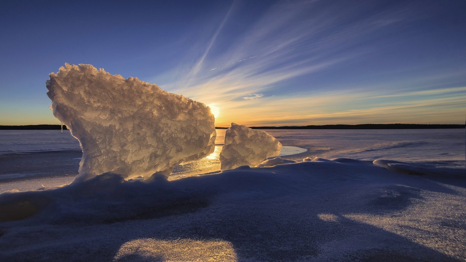 Обои небо, озеро, закат, зима, лёд, финляндия, lake karijärvi, jaala, the sky, lake, sunset, winter, ice, finland разрешение 2048x1365 Загрузить