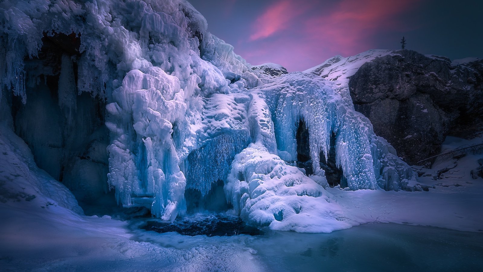 Обои зима, мороз, водопад, лёд, норвегия, хемседал, rjukandefoss, замёрзший, winter, frost, waterfall, ice, norway, hemsedal, frozen разрешение 2048x1367 Загрузить