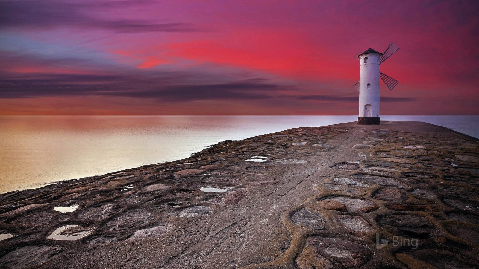 Обои облака, маяк, зарево, польша, clouds, lighthouse, glow, poland разрешение 1920x1200 Загрузить