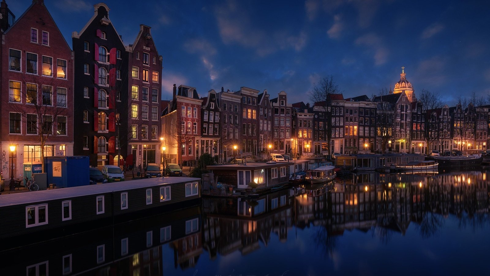 Обои огни, вечер, город, канал, нидерланды, амстердам, lights, the evening, the city, channel, netherlands, amsterdam разрешение 1920x1280 Загрузить