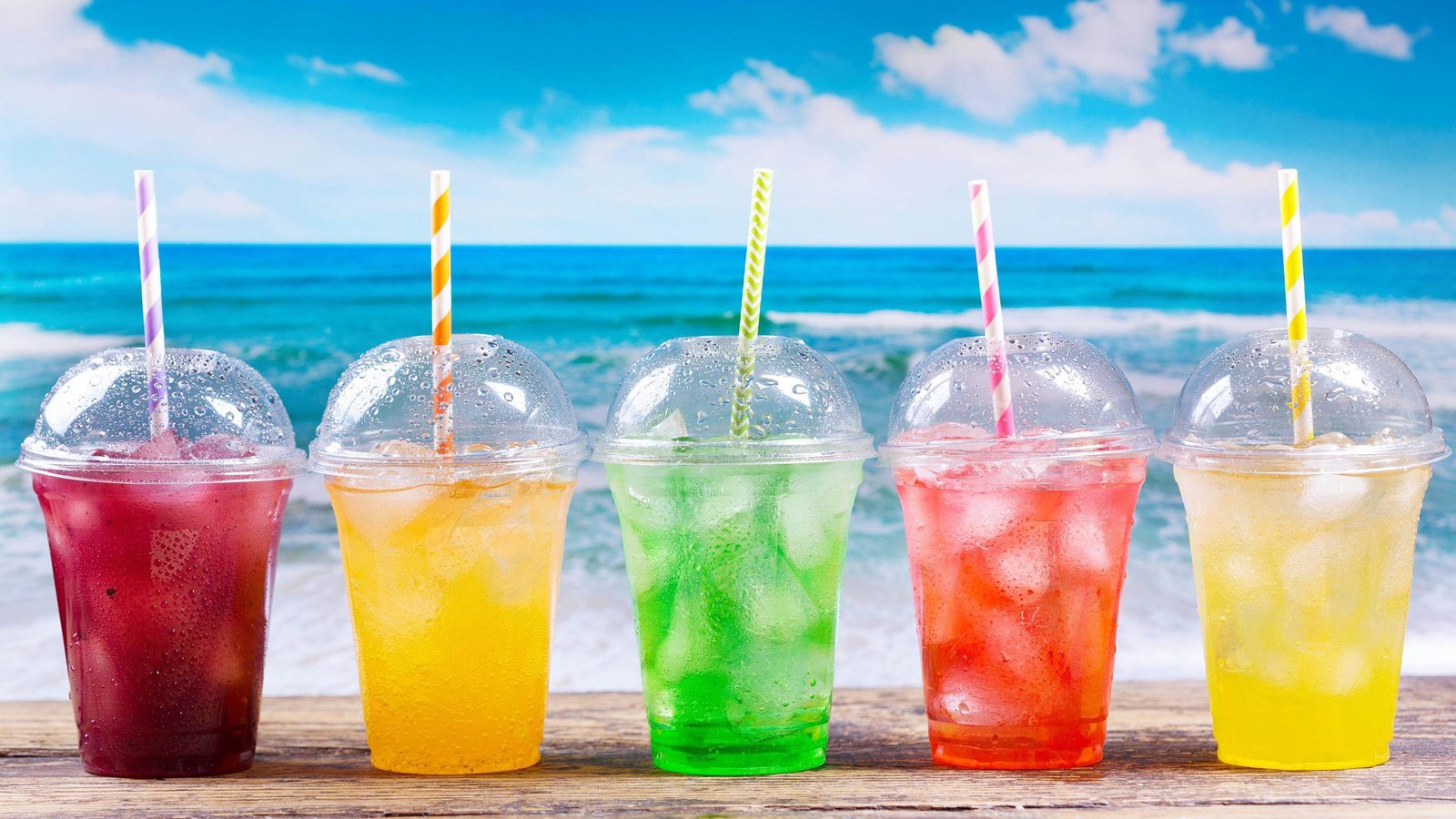 Обои пляж, лёд, напитки, стаканы, beach, ice, drinks, glasses разрешение 2880x1800 Загрузить