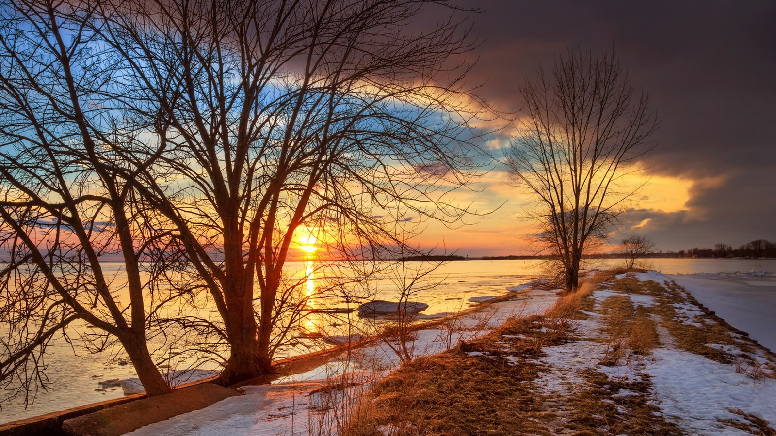 Обои деревья, река, природа, закат, зима, пейзаж, viktor elizarov, trees, river, nature, sunset, winter, landscape разрешение 1920x1200 Загрузить