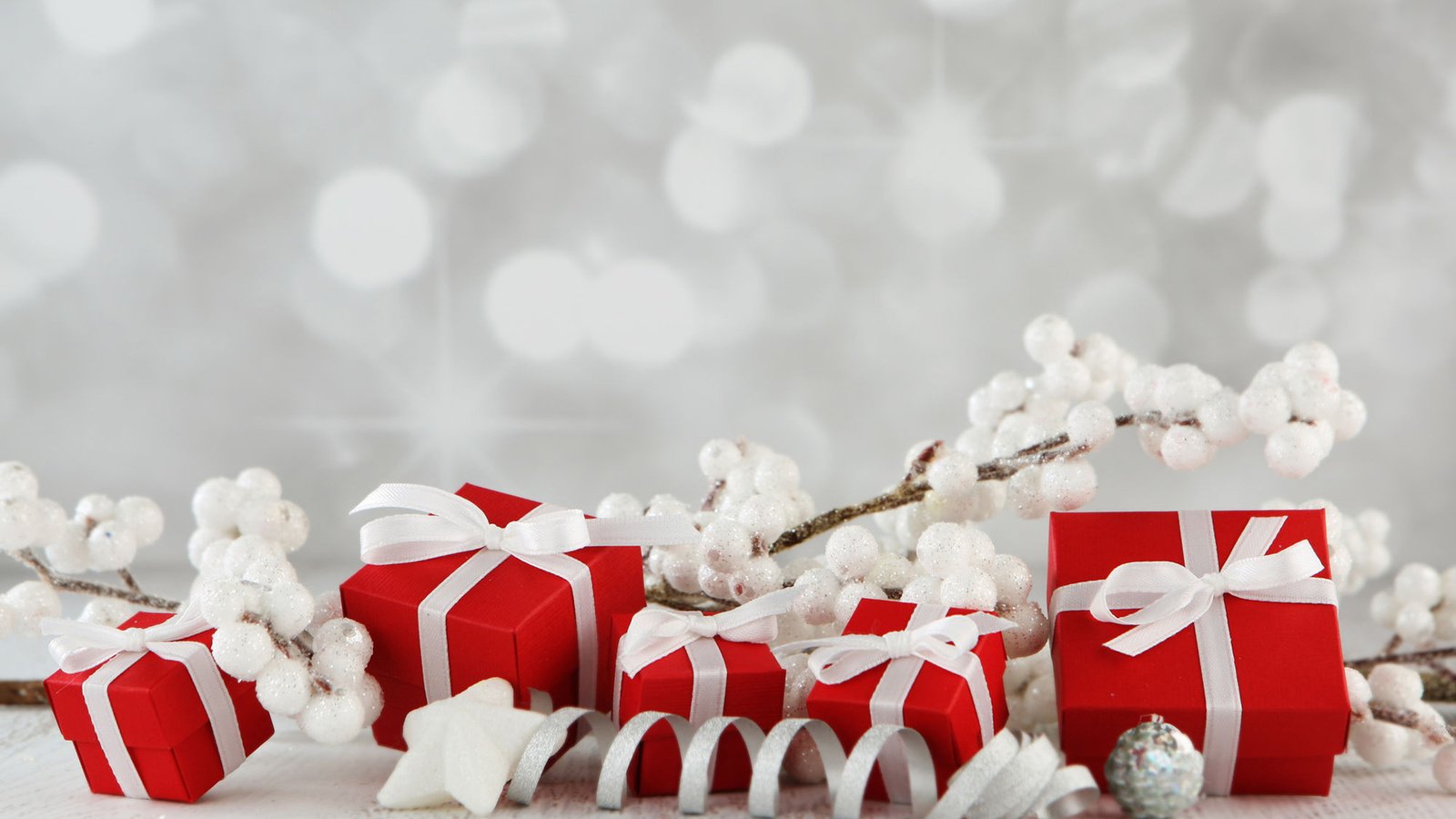 Обои новый год, подарки, рождество, елочные игрушки, new year, gifts, christmas, christmas decorations разрешение 1920x1200 Загрузить