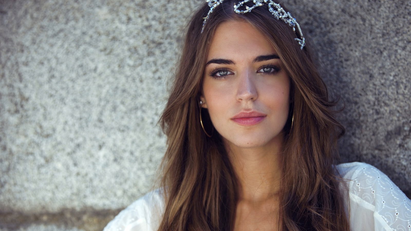 Обои девушка, взгляд, модель, волосы, лицо, клара алонсо, girl, look, model, hair, face, clara alonso разрешение 2880x1800 Загрузить