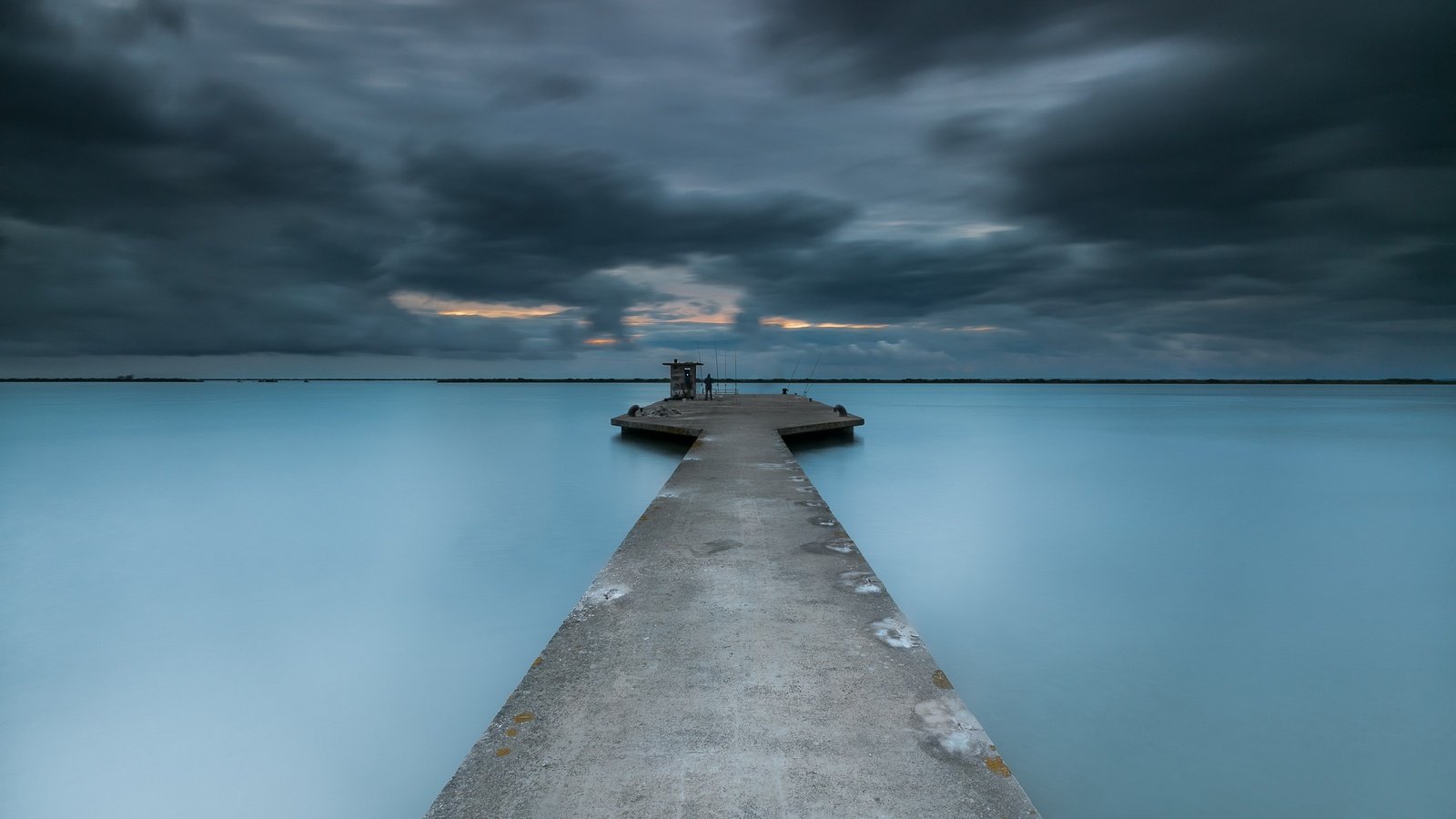 Обои небо, облака, река, тучи, пирс, португалия, лиссабон, the sky, clouds, river, pierce, portugal, lisbon разрешение 2560x1504 Загрузить