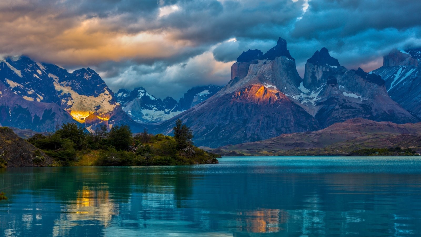 Обои облака, озеро, горы, отражение, аргентина, патагония, clouds, lake, mountains, reflection, argentina, patagonia разрешение 3264x2139 Загрузить