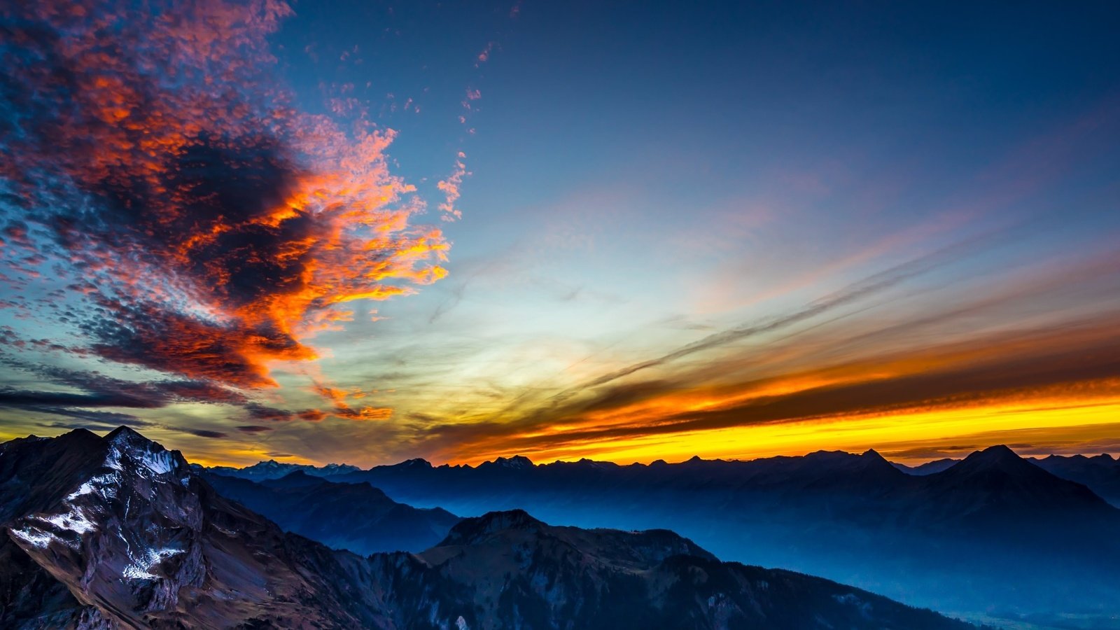 Обои небо, горы, закат, вершины, the sky, mountains, sunset, tops разрешение 2880x1800 Загрузить
