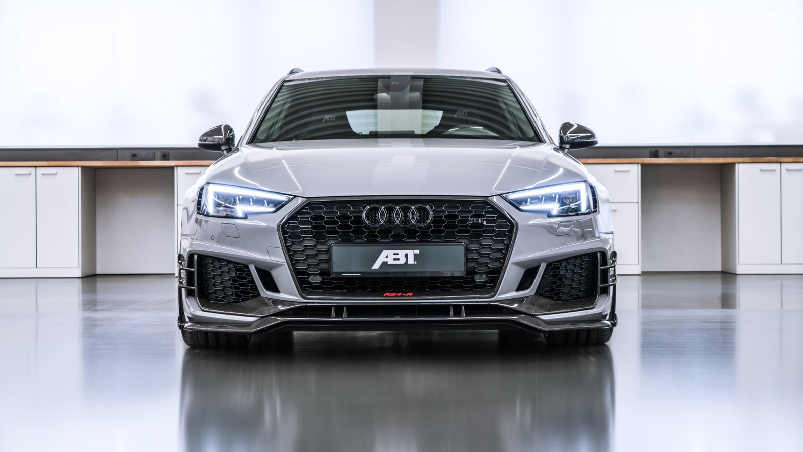 Обои белый, тюнинг, универсал, audim, rs4-rm, white, tuning, wagon разрешение 1920x1080 Загрузить