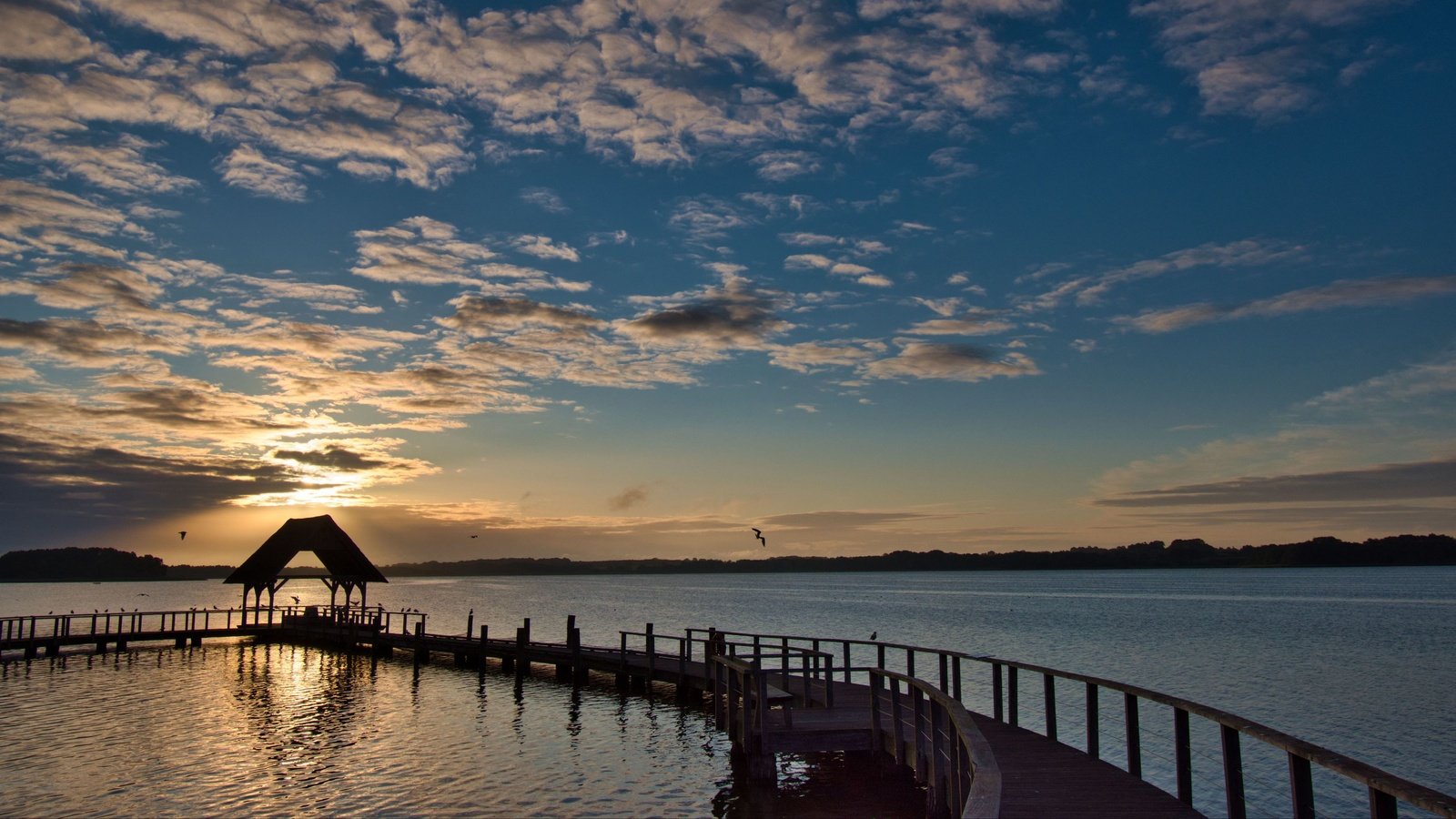 Обои небо, облака, вода, море, пирс, the sky, clouds, water, sea, pierce разрешение 3840x2160 Загрузить