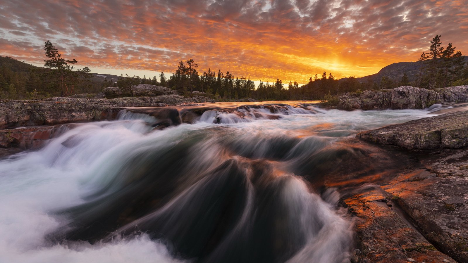 Обои река, природа, закат, водопад, river, nature, sunset, waterfall разрешение 2112x1188 Загрузить