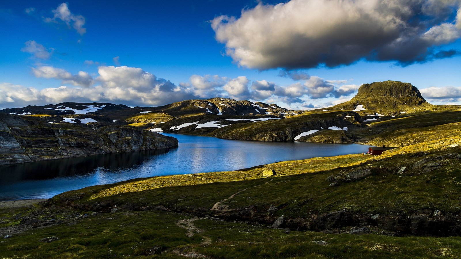 Обои горы, водоем, домик, норвегия, берега, mountains, pond, house, norway, bank разрешение 3840x2160 Загрузить