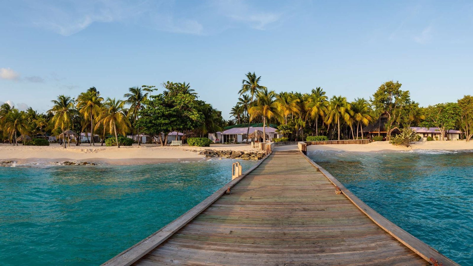 Обои пляж, причал, пальмы, курорт, карибы, beach, pier, palm trees, resort, caribbean разрешение 1920x1080 Загрузить