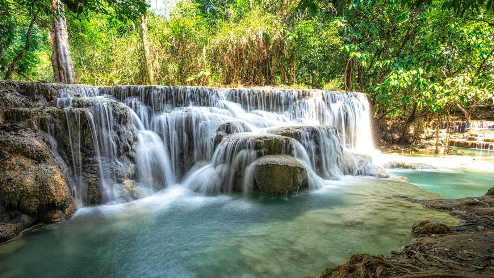 Обои река, скалы, лес, пейзаж, водопад, тропический, летнее, river, rocks, forest, landscape, waterfall, tropical, summer разрешение 2112x1188 Загрузить