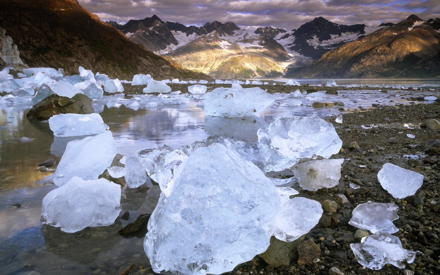 Обои горы, горизонт, лёд, куски, mountains, horizon, ice, pieces разрешение 2000x1333 Загрузить