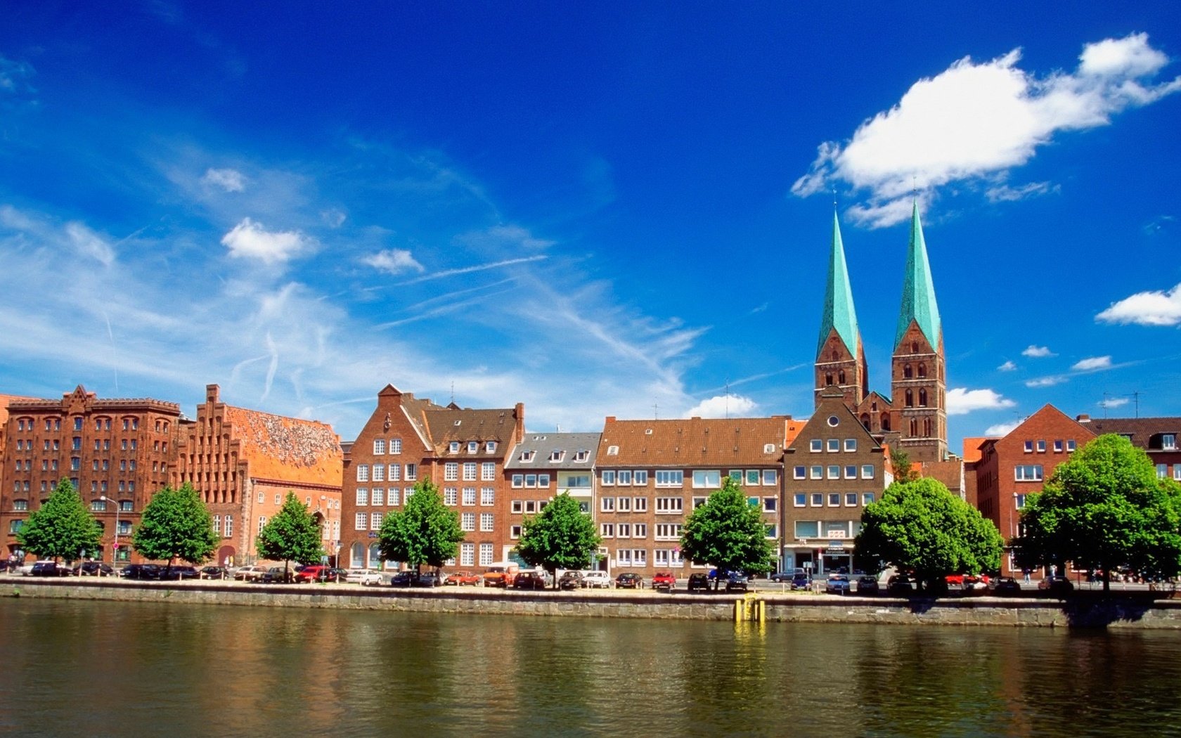 Обои река, дома, германия, любек, lübecker dom, river, home, germany, lubeck разрешение 1920x1200 Загрузить