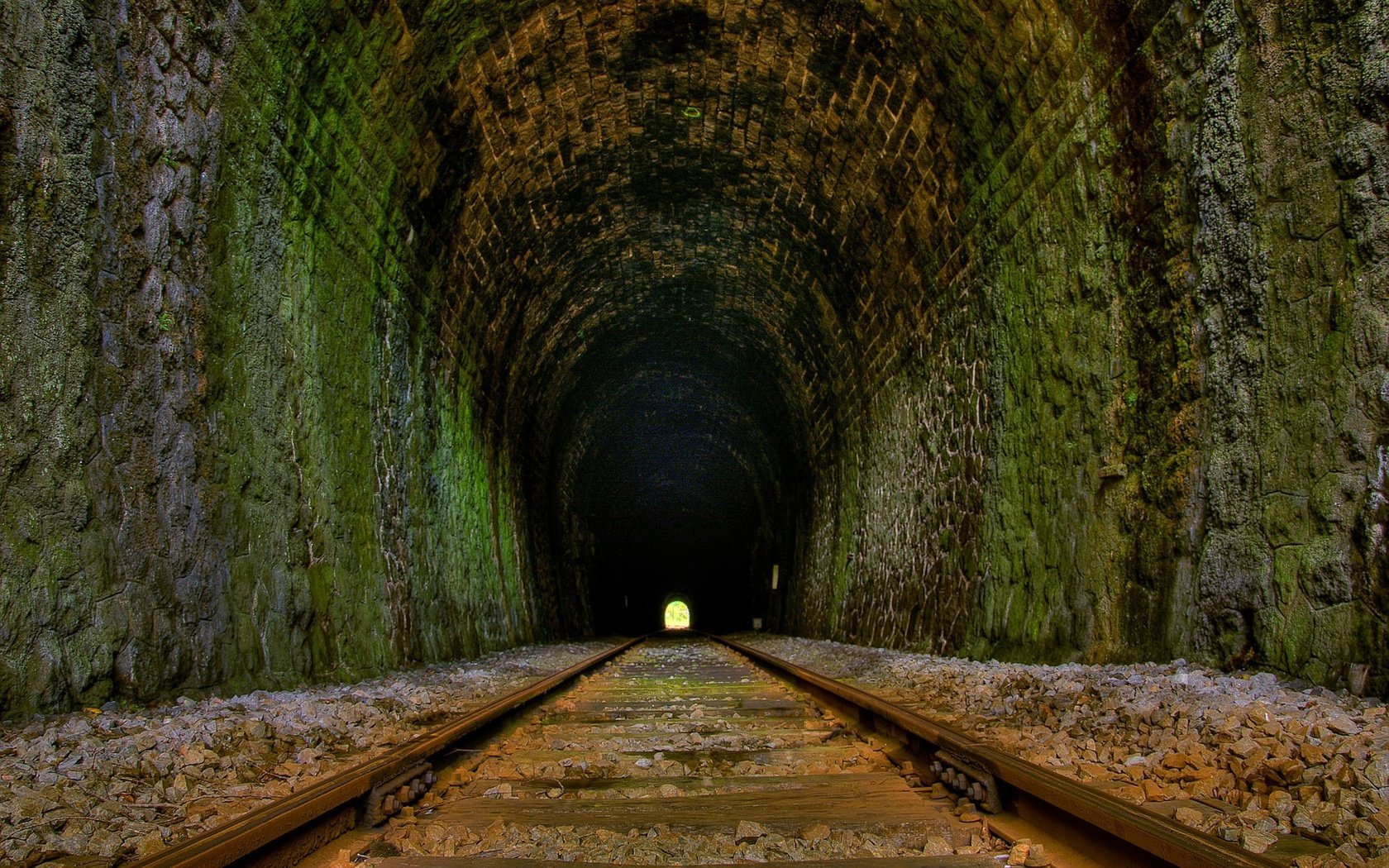 Обои дорога, рельсы, туннель, road, rails, the tunnel разрешение 2560x1600 Загрузить
