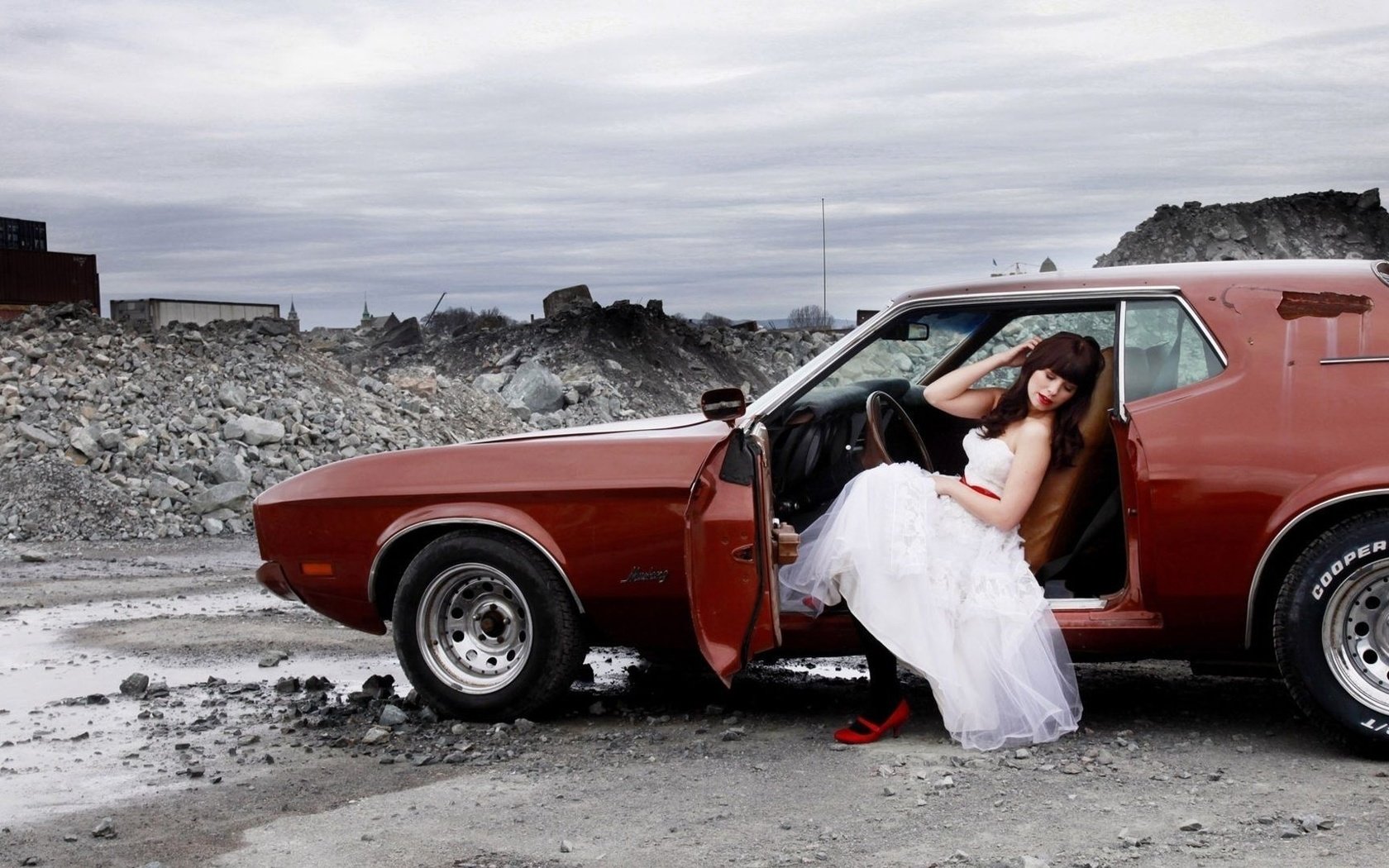 Обои девушка, автомобиль, белое платье, marit larsen, girl, car, white dress разрешение 1920x1080 Загрузить