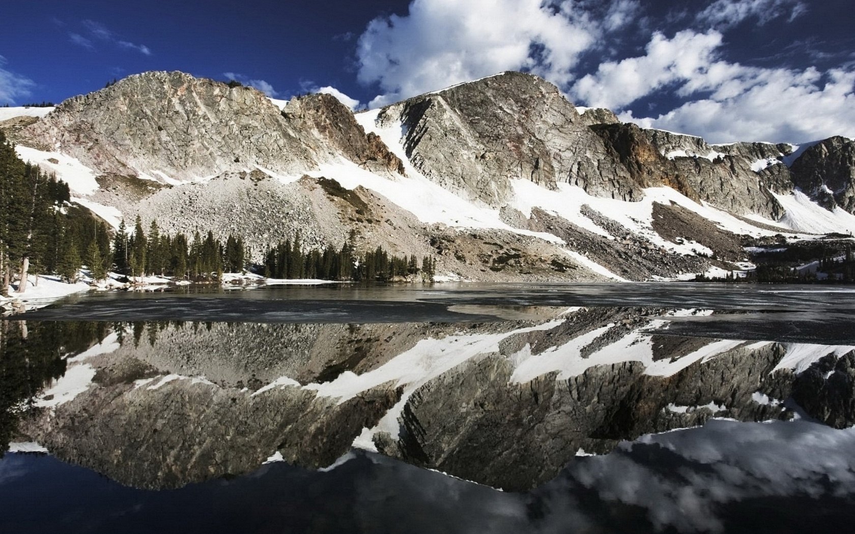 Обои озеро, горы, снег, отражение, поверхность, lake, mountains, snow, reflection, surface разрешение 1920x1080 Загрузить