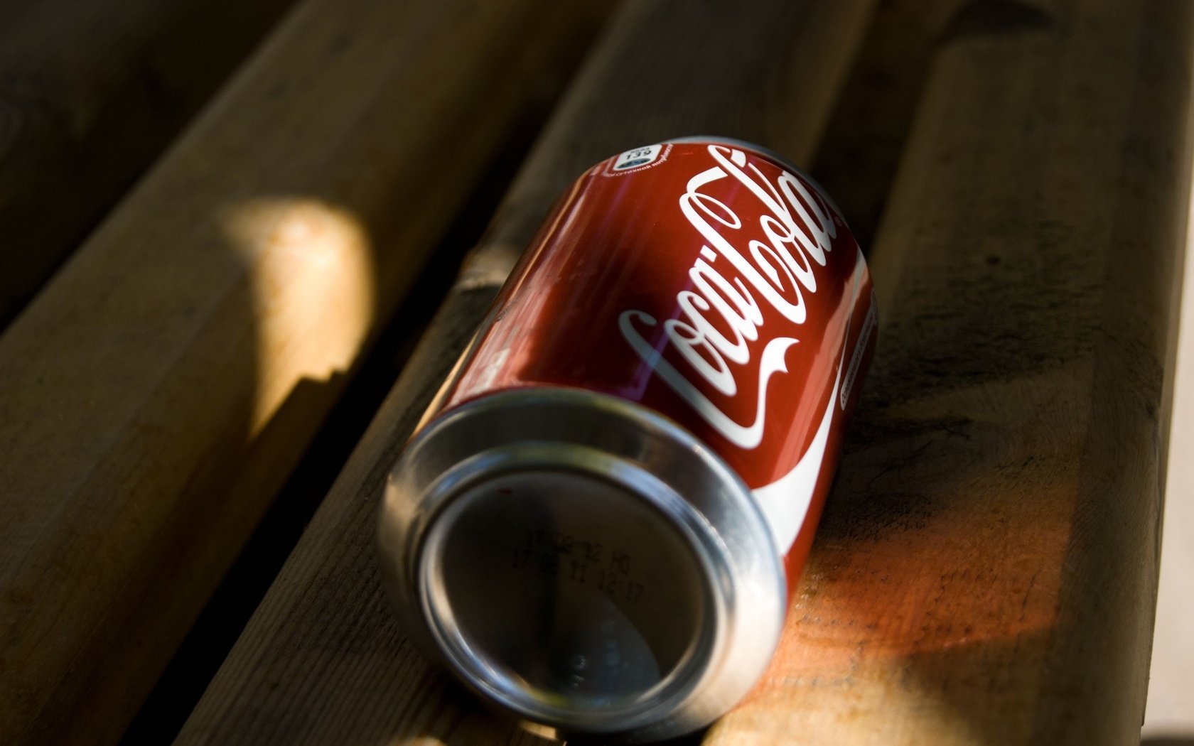 Обои напиток, кока-кола, баночка, drink, coca-cola, jar разрешение 2560x1703 Загрузить
