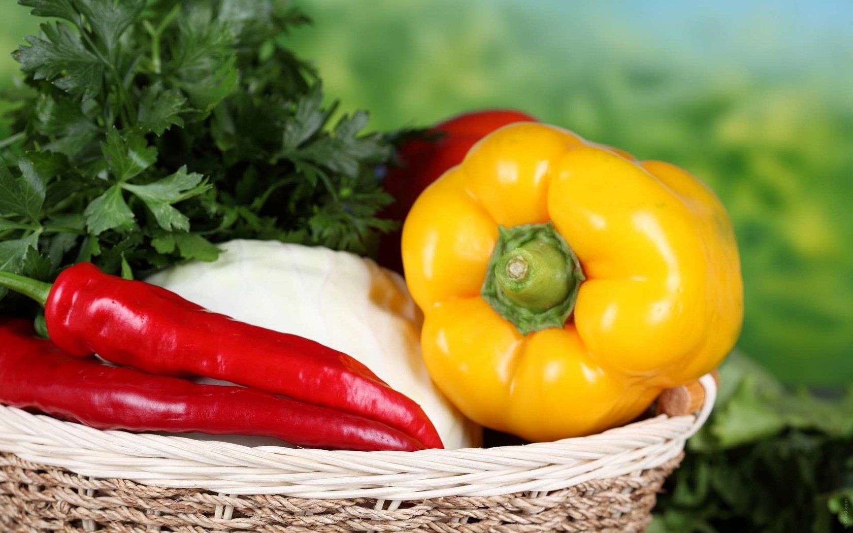 Обои овощи, перец, петрушка, vegetables, pepper, parsley разрешение 1920x1200 Загрузить