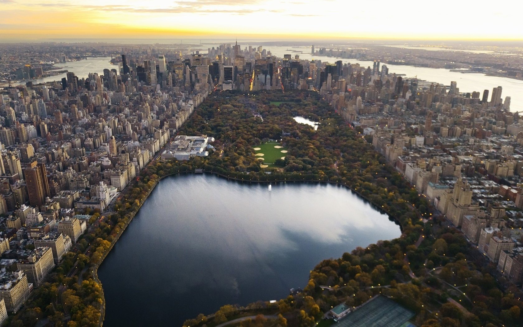 Обои вид сверху, небоскребы, нью-йорк, центральный парк, the view from the top, skyscrapers, new york, central park разрешение 1920x1080 Загрузить